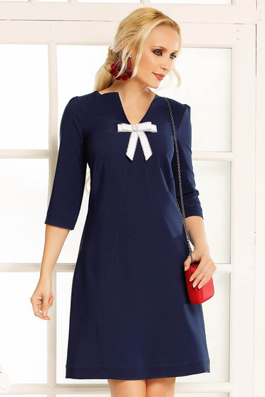Rochie Fofy albastra-inchis de zi cu croi in A din stofa usor elastica accesorizata cu o fundita