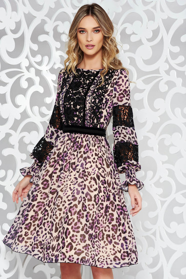 Rochie LaDonna crem eleganta in clos din voal captusita pe interior cu aplicatii de dantela