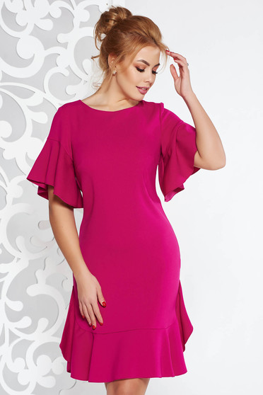 Rochie fuchsia eleganta cu croi larg din stofa usor elastica captusita pe interior cu volanase la baza rochiei