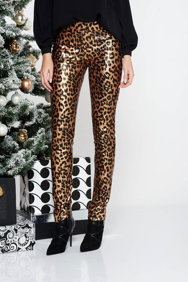 Pantaloni PrettyGirl maro de party cu un croi mulat cu talie medie din piele ecologica cu animal print
