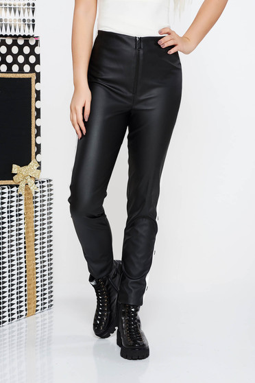 Pantaloni negri casual cu un croi mulat din piele ecologica cu talie inalta