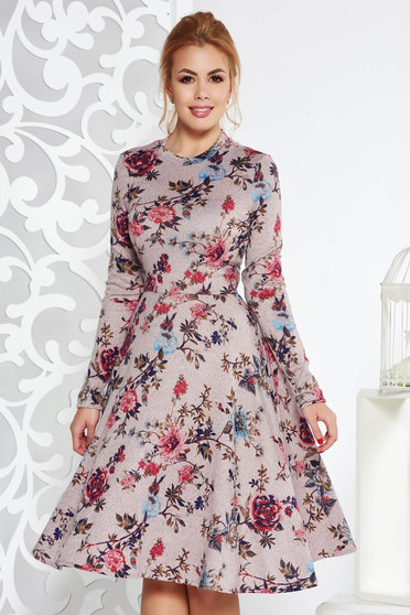 Rochie StarShinerS crem de zi midi in clos din material tricotat cu maneci lungi
