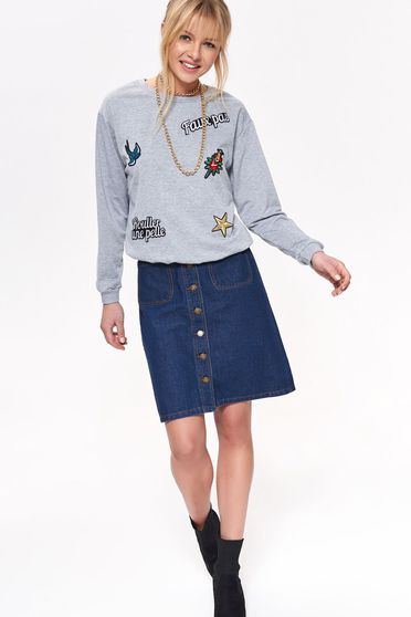 Bluza dama Top Secret gri casual cu croi larg cu maneci lungi cu insertii de broderie