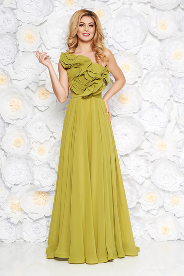 Rochie Ana Radu verde-deschis de lux pe umar din voal captusita pe interior cu volanase accesorizata cu cordon