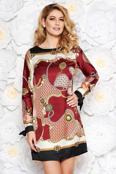 Rochie PrettyGirl visinie de zi cu croi larg din material satinat captusita pe interior cu maneci lungi