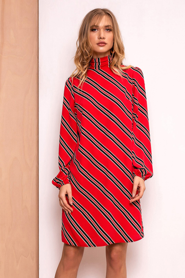 Rochie PrettyGirl rosie de zi cu croi larg din material subtire captusita pe interior cu maneci prinse in elastic
