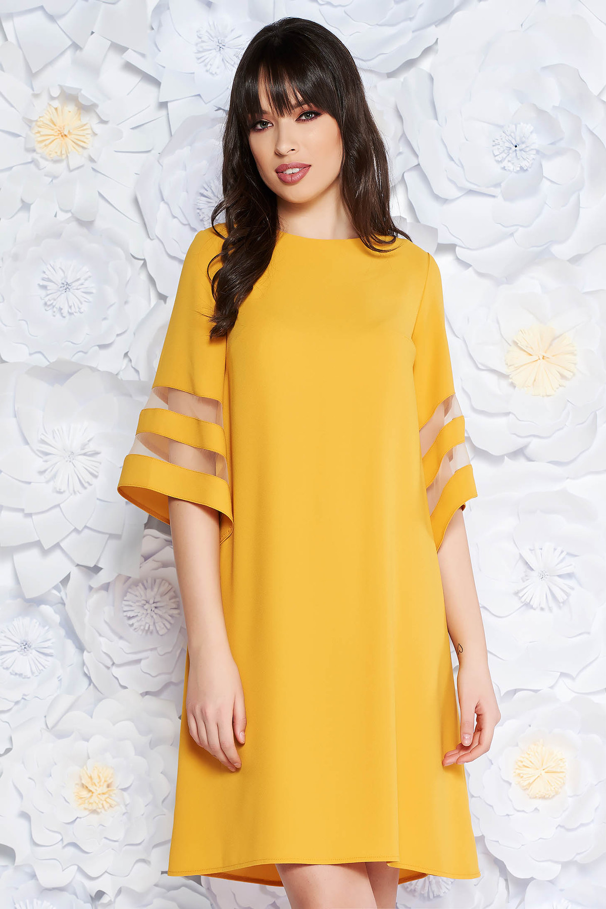 Rochie galbena eleganta cu croi larg din stofa neelastica cu maneci largi