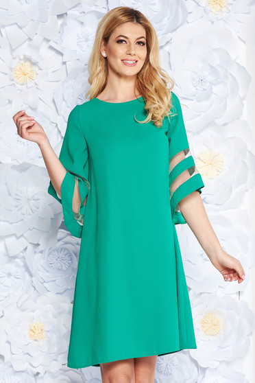 Rochie verde eleganta cu croi larg din stofa neelastica cu maneci largi
