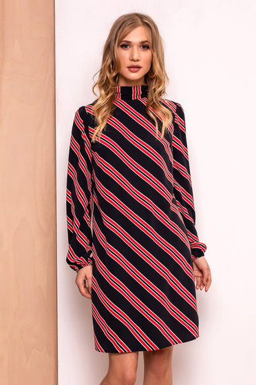 Rochie PrettyGirl neagra de zi cu croi larg din material subtire captusita pe interior cu maneci prinse in elastic
