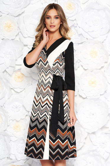 Rochie neagra de zi midi in clos din stofa subtire usor elastica cu snur in talie