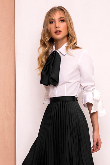 Camasa dama PrettyGirl neagra eleganta cu un croi mulat din material usor elastic cu maneci trei-sferturi