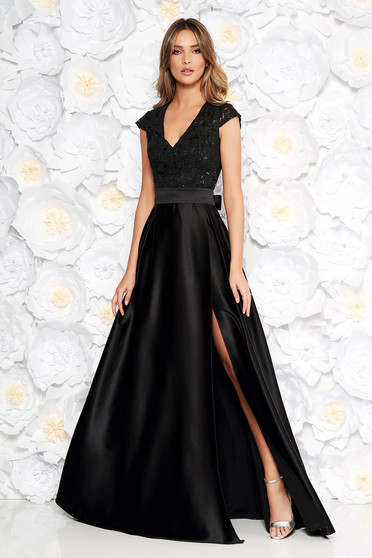 Rochie Artista neagra de ocazie in clos cu decolteu in v din material satinat din dantela cu bust buretat