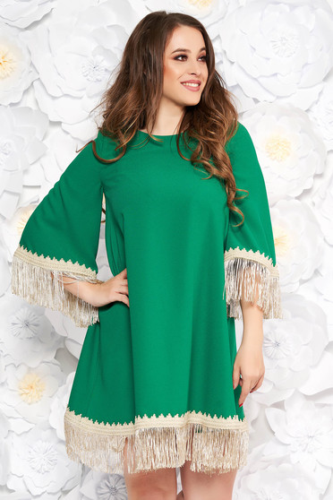 Rochie LaDonna verde eleganta cu croi larg din stofa neelastica cu franjuri cu maneca 3/4