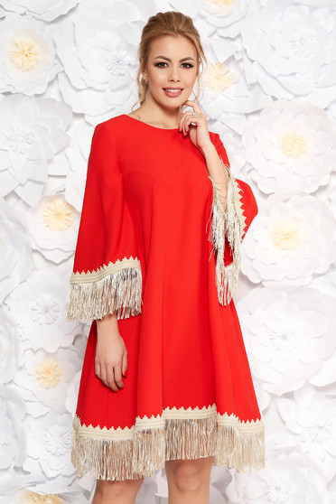 Rochie LaDonna rosie eleganta cu croi larg din stofa neelastica cu franjuri cu maneca 3/4