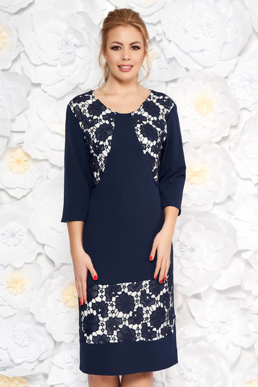 Rochie albastra-inchis eleganta cu un croi drept din material usor elastic cu aplicatii de dantela