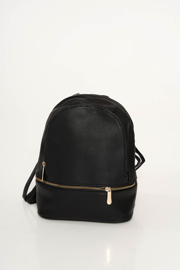 Rucsac negru casual din piele ecologica accesorizat cu fermoar
