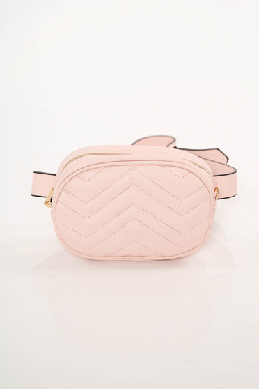 Geanta dama rosa casual din piele ecologica cu accesoriu tip curea