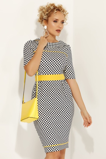 Rochie Fofy galbena office tip creion din material usor elastic cu buline accesorizata cu cordon