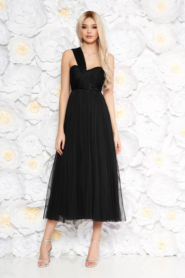 Rochie Ana Radu neagra de lux midi in clos din tul captusita pe interior fara maneci