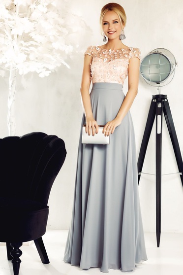 Rochie Fofy gri de ocazie in clos din voal captusita pe interior cu aplicatii florale cu efect 3d