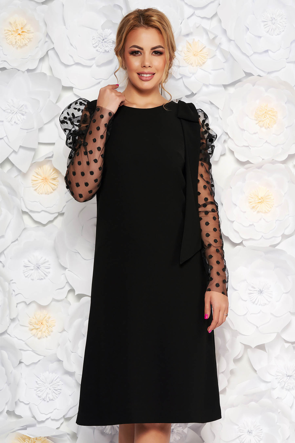 Rochie neagra de ocazie cu croi larg maneci transparente