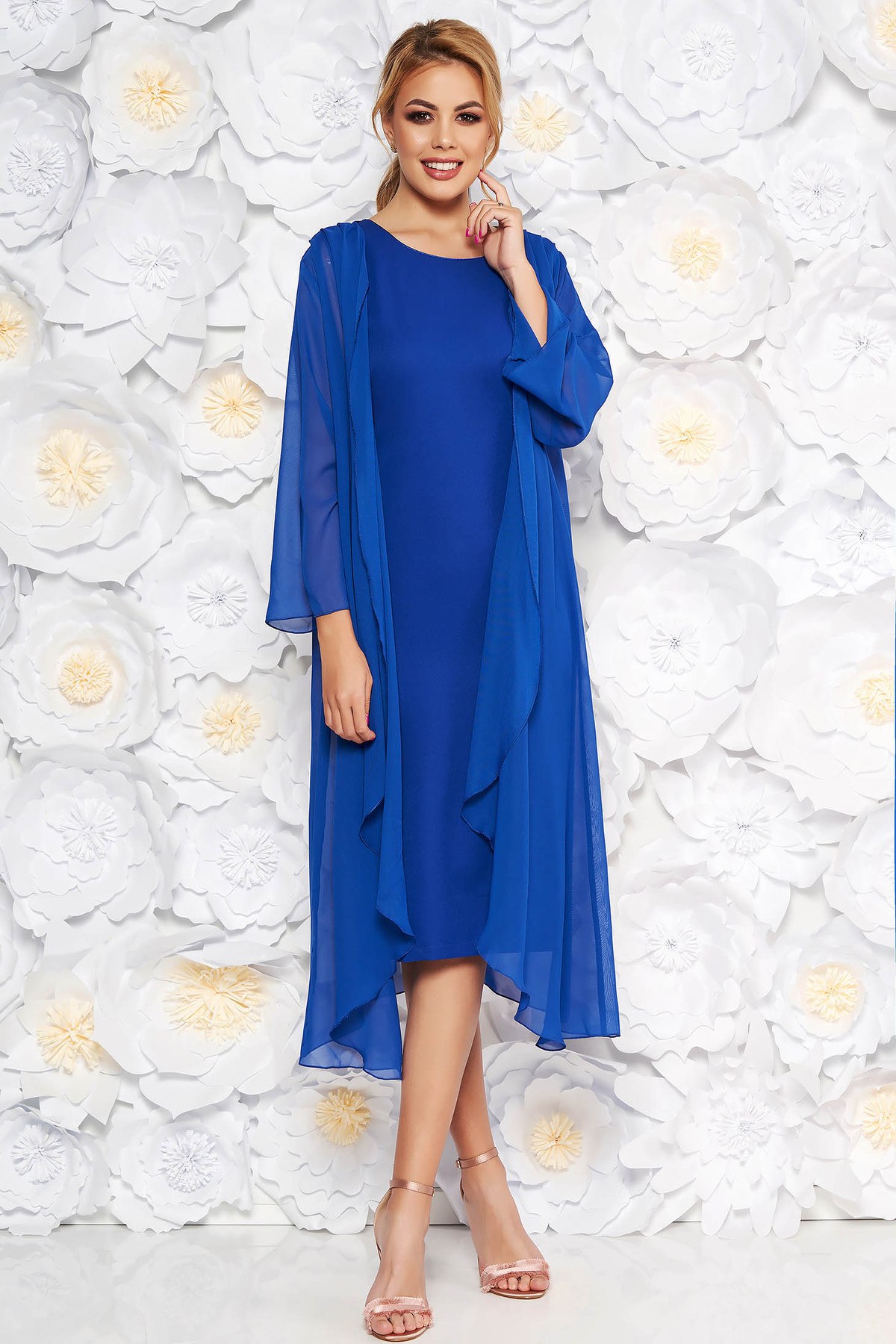 Rochie albastra eleganta midi din material fin la atingere fara maneci cu capa detasabila