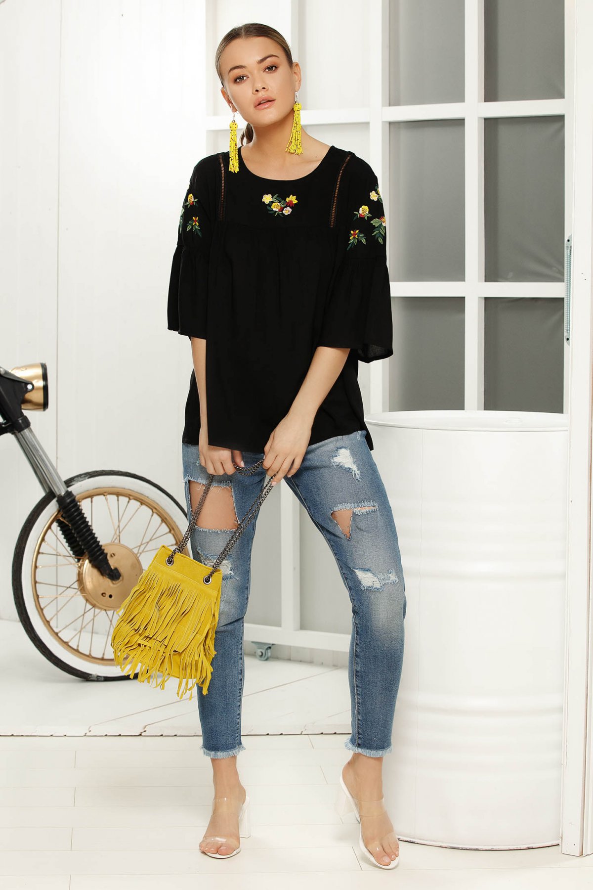 Bluza dama neagra casual cu croi larg cu maneca 3/4 din material vaporos