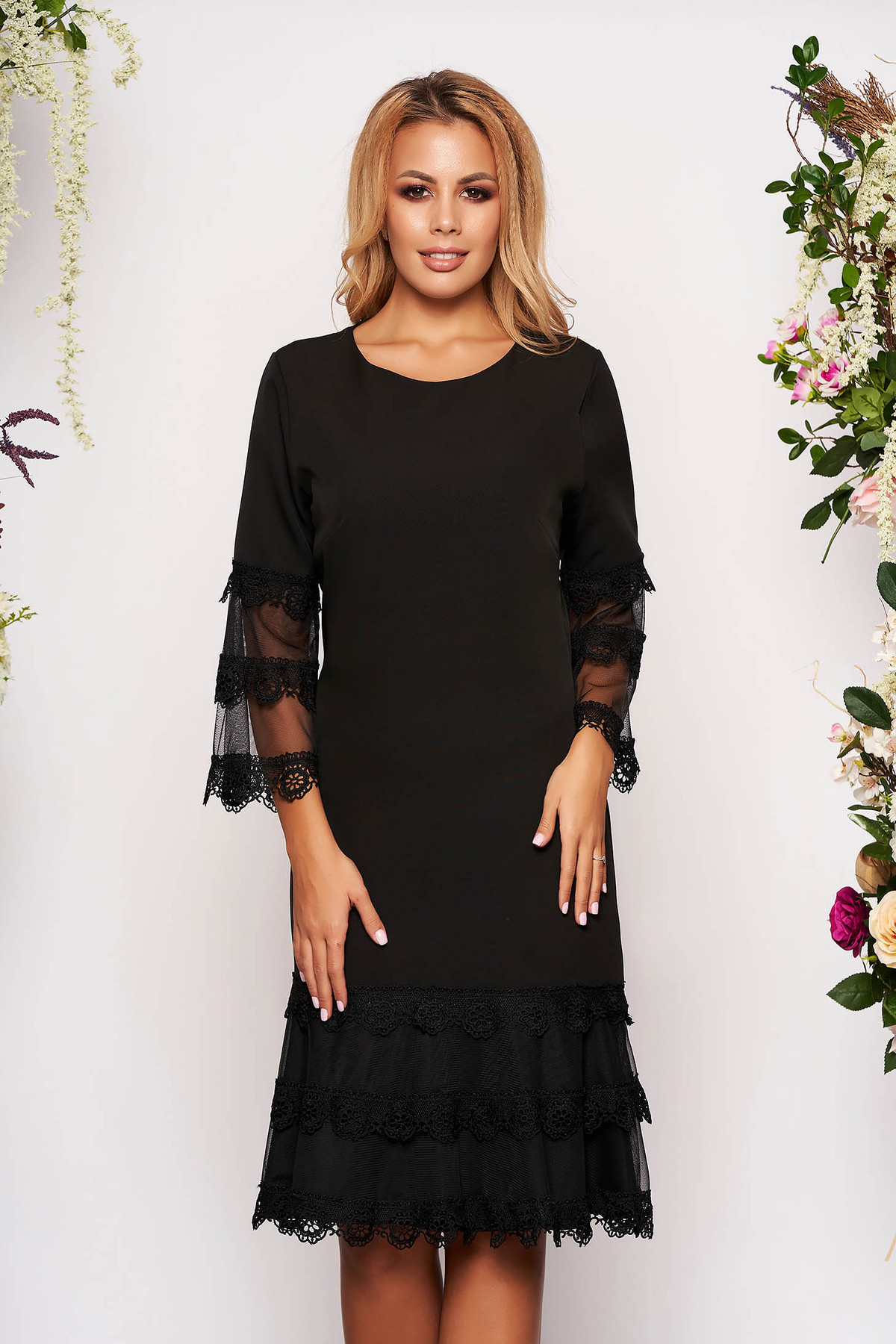 Rochie neagra midi eleganta cu croi in a din stofa cu maneci trei-sferturi tip clopot captusita pe interior