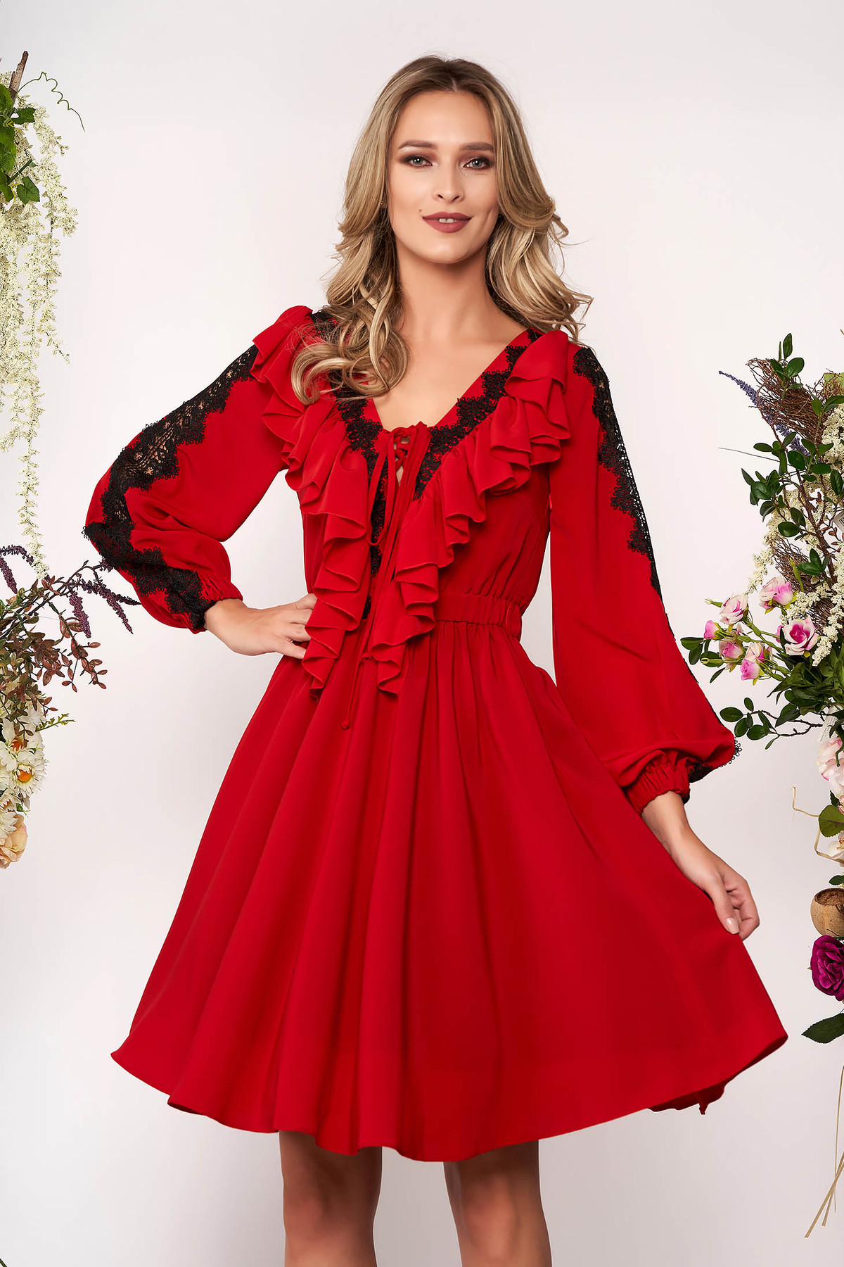 Rochie LaDonna rosie eleganta in clos cu decolteu in v din voal cu aplicatii de dantela