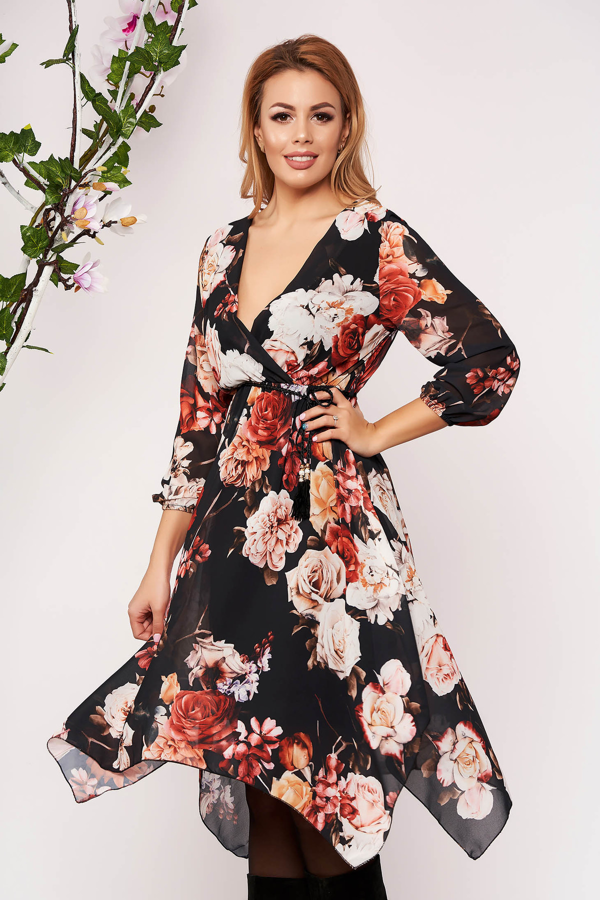 Rochie SunShine mustarie scurta eleganta asimetrica in clos din voal cu decolteu in v cu maneci trei-sferturi si imprimeu floral