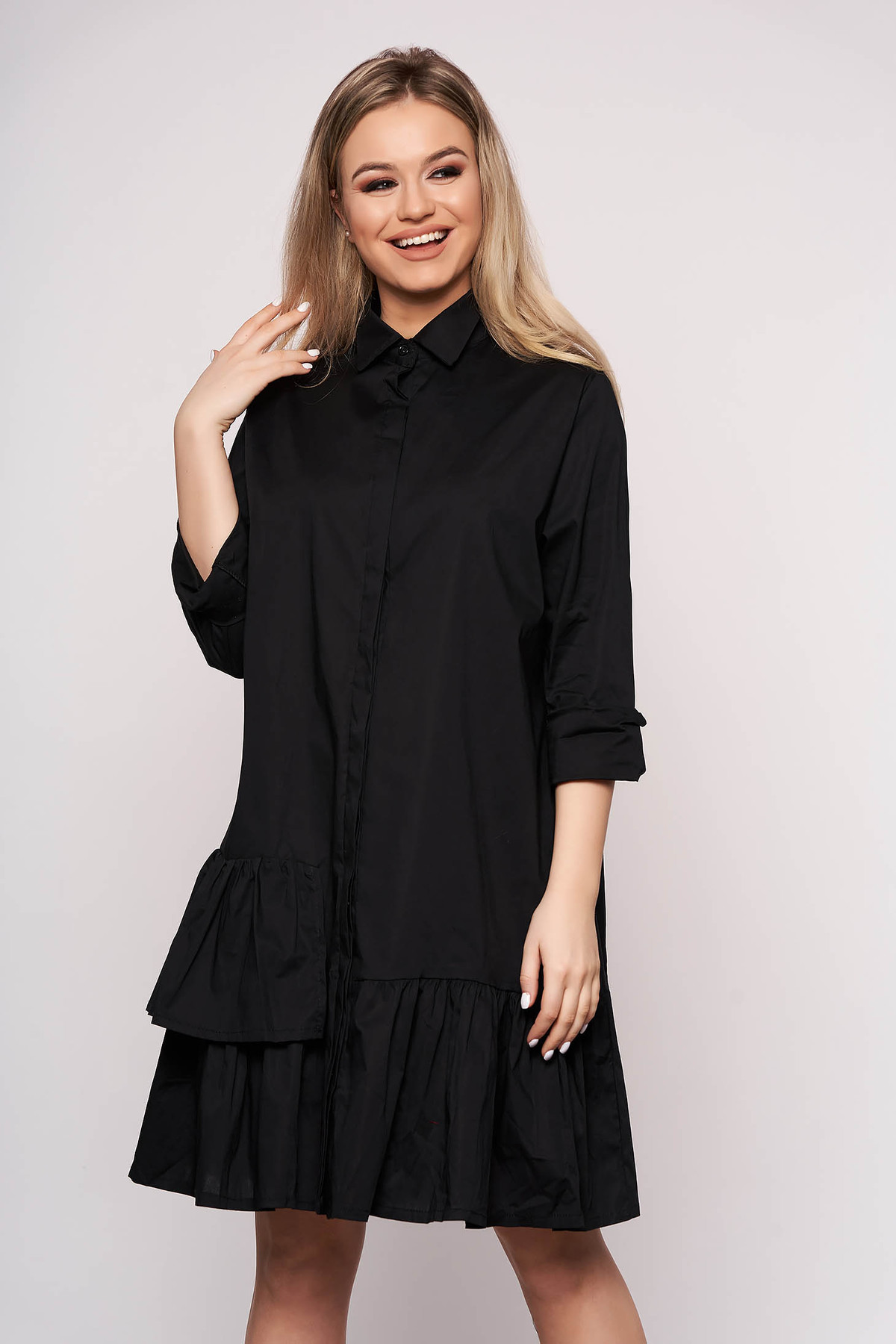 Rochie SunShine neagra casual scurta in clos din bumbac cu volanase