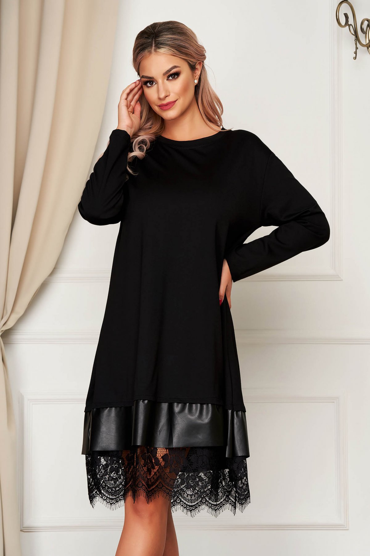 Rochie StarShinerS neagra de zi midi cu croi larg cu aplicatii din piele ecologica cu aplicatii de dantela