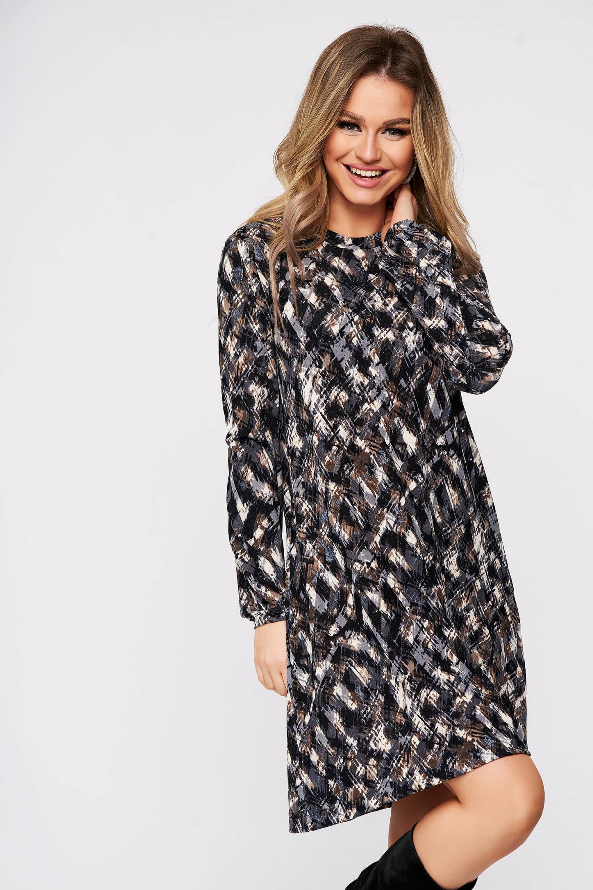 Rochie StarShinerS scurta de zi din material tricotat subtire cu croi larg
