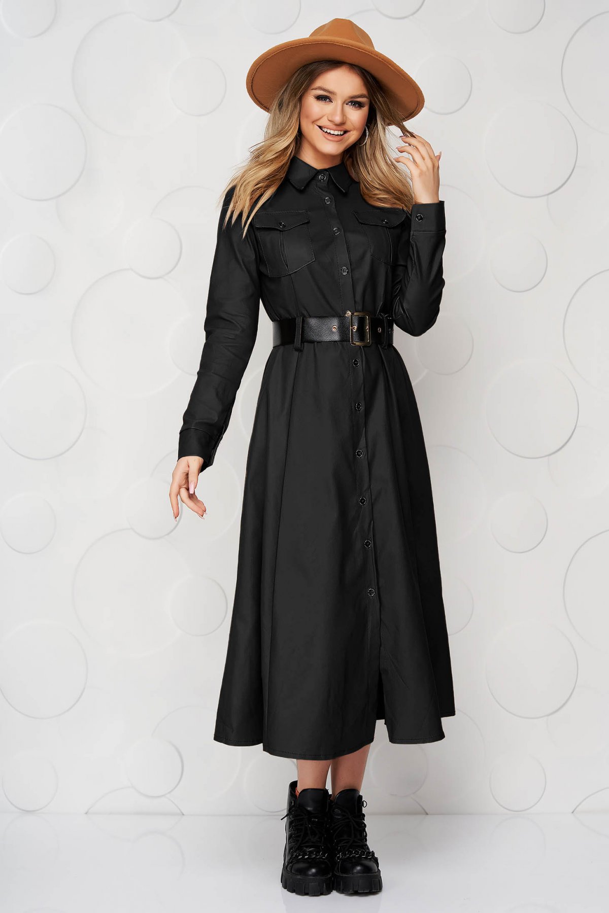 Rochie SunShine neagra din piele ecologica in clos midi