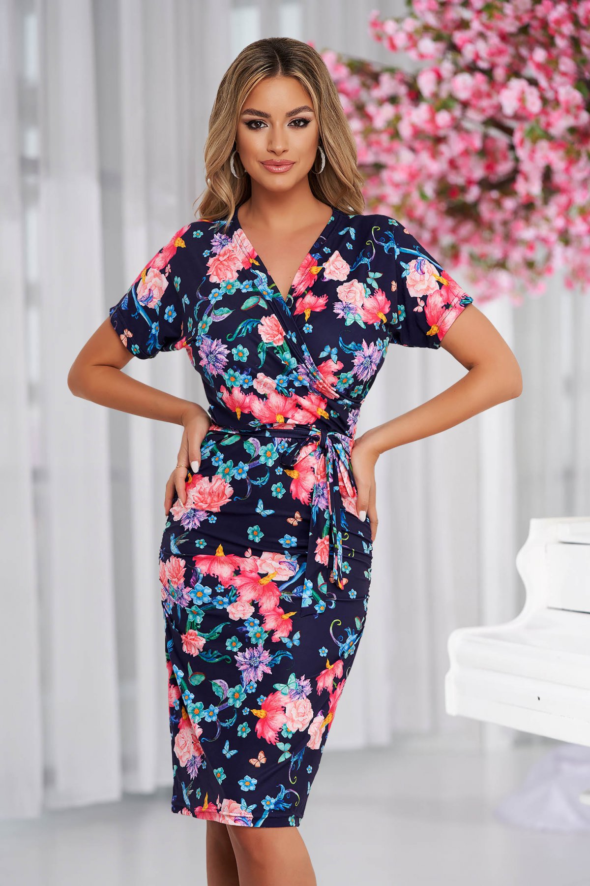 Rochie StarShinerS office midi tip creion din material elastic cu decolteu petrecut si imprimeu floral unic