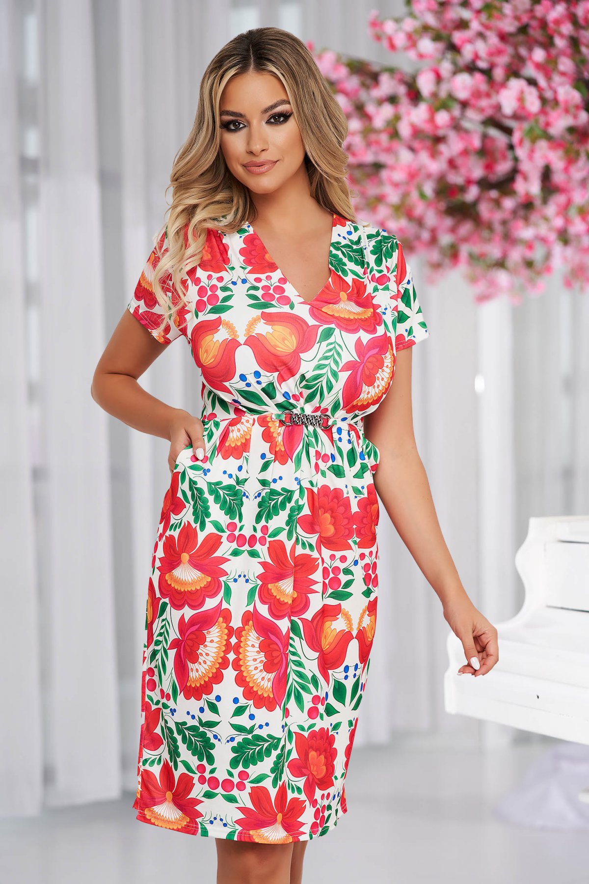 Rochie StarShinerS office tip creion din material elastic cu accesoriu metalic si buzunare