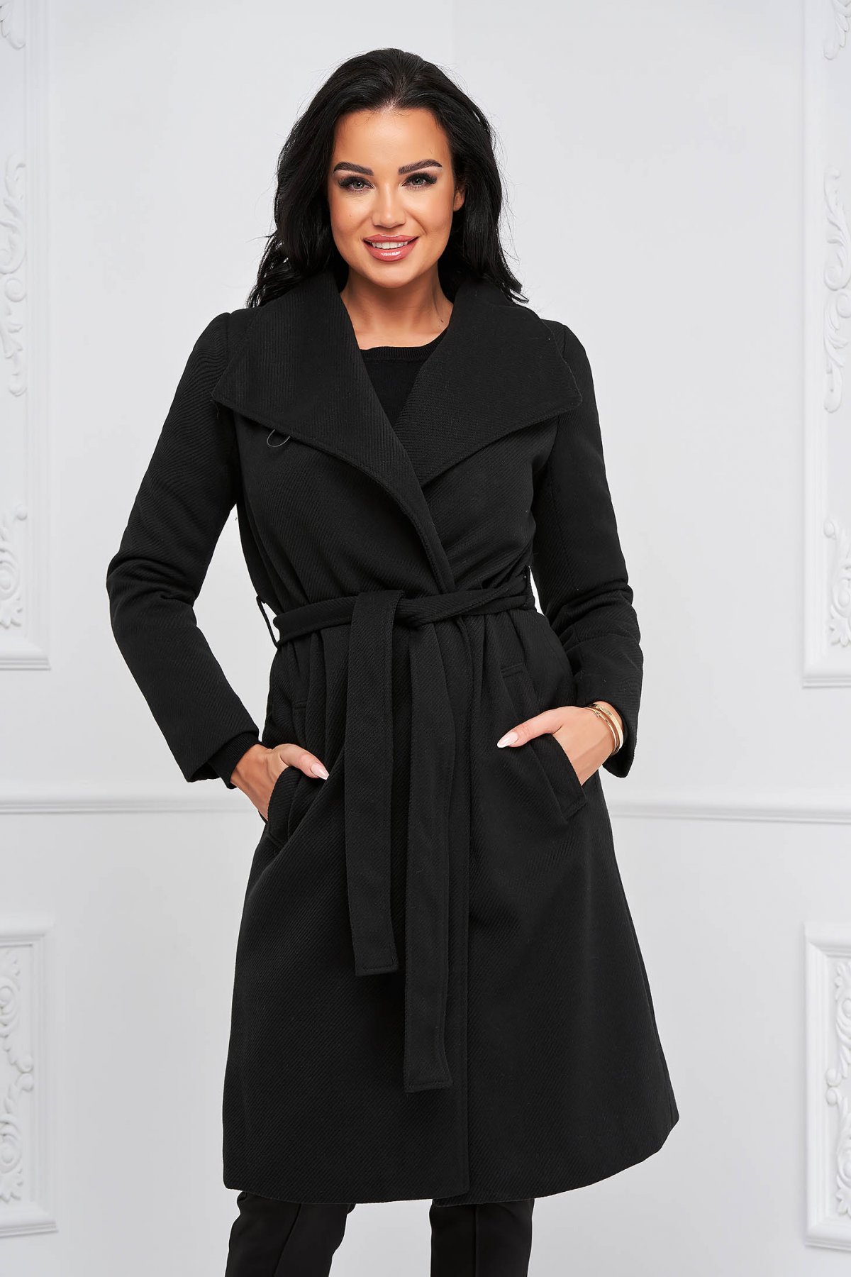 Palton dama din stofa reiata negru imblanit cu croi larg - SunShine