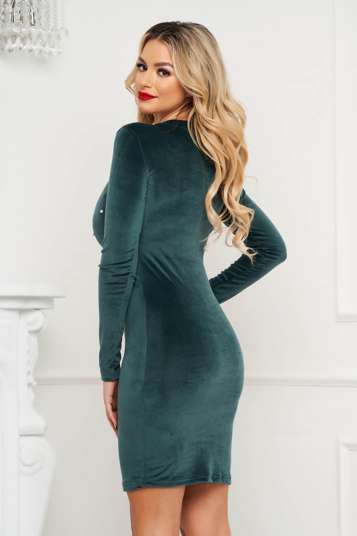 Rochie SunShine verde-inchis eleganta din catifea cu aplicatii cu perle pret ieftin