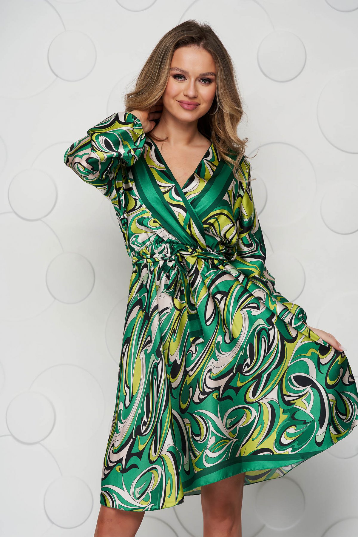 Rochie SunShine in clos cu elastic in talie din satin cu cordon detasabil