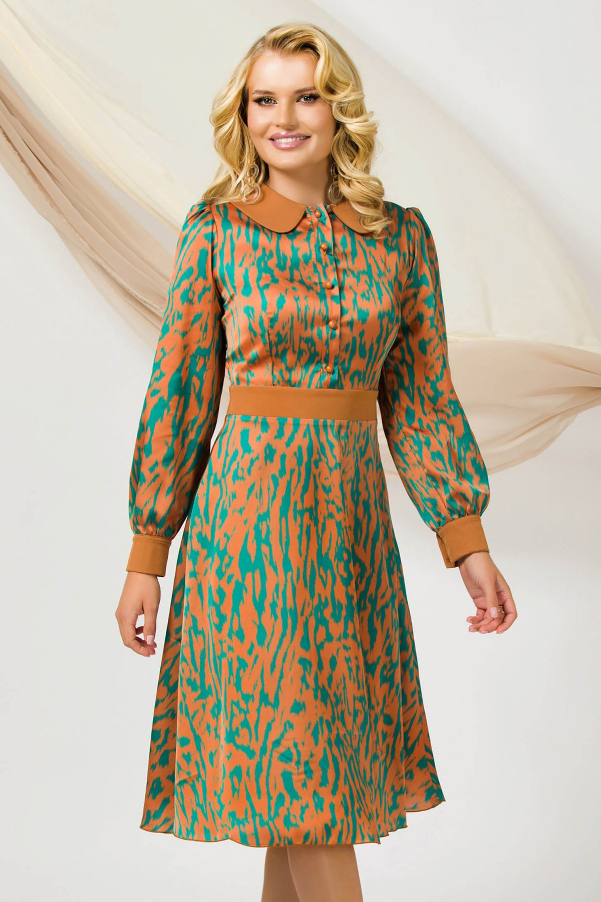 Rochie PrettyGirl eleganta midi in clos din satin cu guler rotunjit in contrast