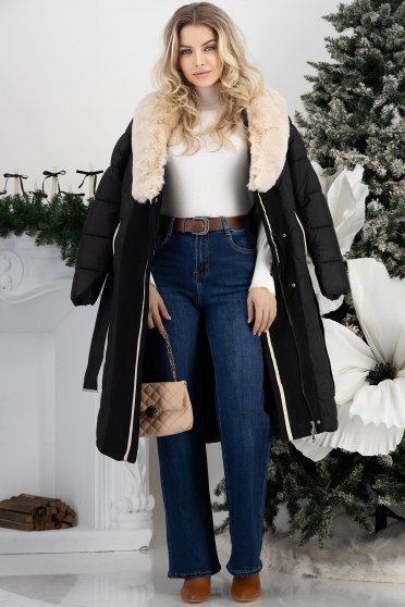 Ținută damă - pulover, geaca, blugi