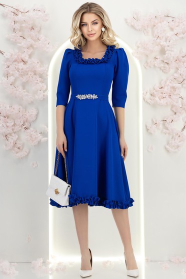 Ținută damă - accesorii, rochie