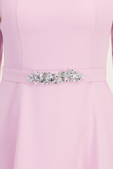 Ținută damă - accesorii, rochie