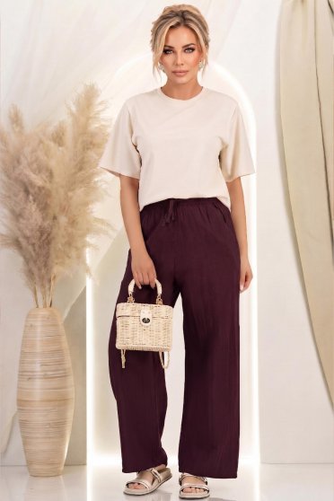 Ținută damă - pantaloni, tricou